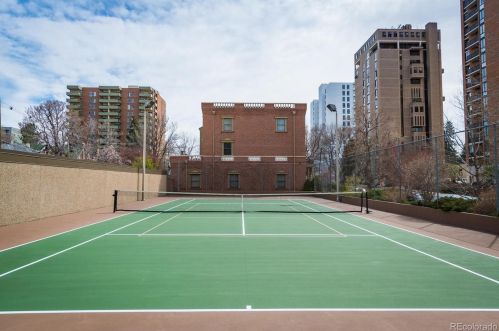 2000 12th Ave, Denver CO  80206-2800 exterior