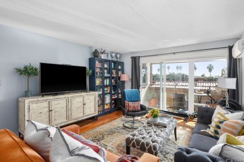 5937 Armaga Spring Rd, Palos Verdes Estates, CA 90275-4862