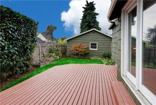 4422 10th St, Tacoma, WA 98406-3602