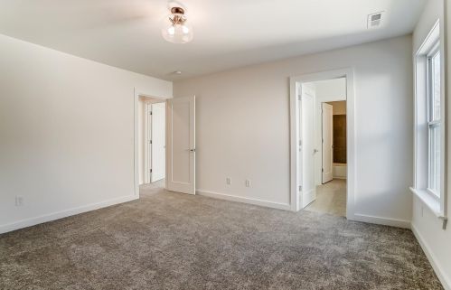 2618 Hackberry St, Cincinnati OH  45206-2122 exterior
