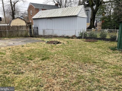 233 University Blvd, Silver Spring MD 20901-1944 exterior