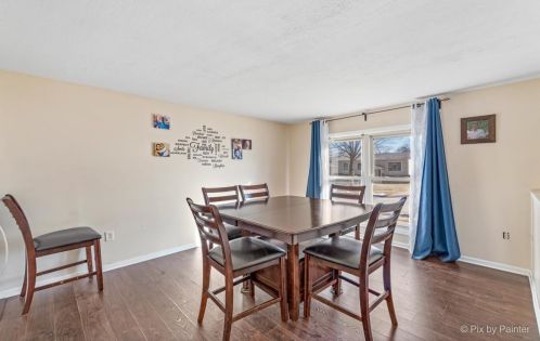 216 Seton Pl, Streamwood, IL 60107-1731
