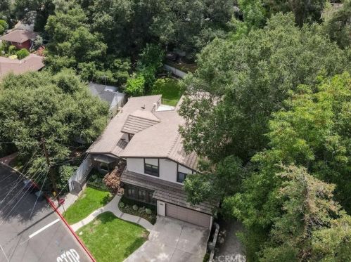 1566 Hillside Dr, Glendale CA  91208-2456 exterior