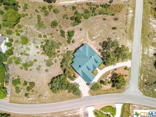 1009 Bluewater Pl, Spring Branch TX 78070-5485 exterior