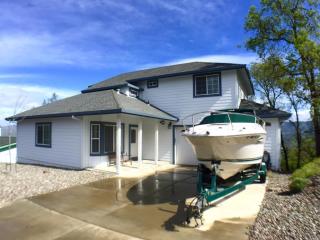 1044 Eastridge Dr, Fairfield, CA 94558-9693
