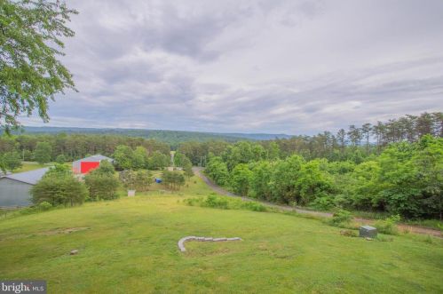 116 Solomons Ct, Hedgesville WV  25427-3723 exterior