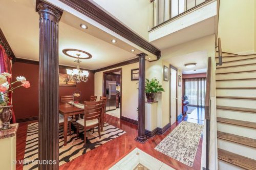 1304 Whitewater Ln, Palatine, IL 60074-1746