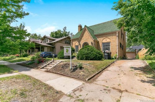 2253 Bellaire St, Denver, CO 80207-3723