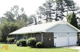 35 Melba Dr, Carrollton, GA 30116-7918