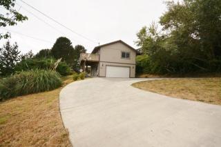 6510 Bell Terrace Rd, Eureka, CA 95503-6852