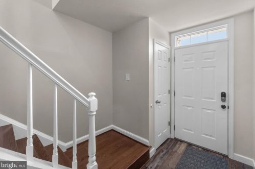 1532 Jato Ct, Woodbridge, VA 22192-2600