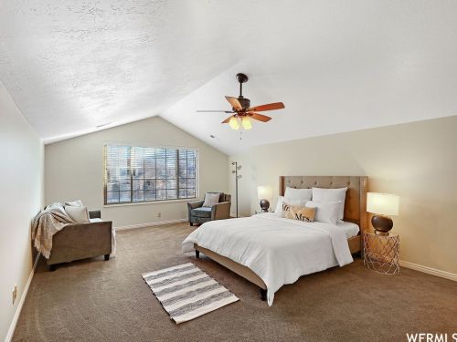 25 Snowstar Ln, Sandy UT 84092-4800 exterior