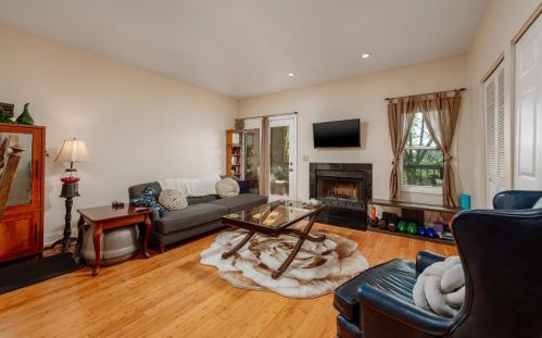 929 Auburnview Dr, Cincinnati OH  45206-2582 exterior