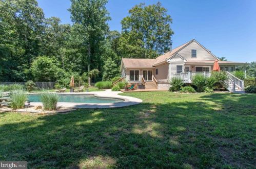 3897 Queen Anne Bridge Rd, Davidsonville, MD 21035-2404