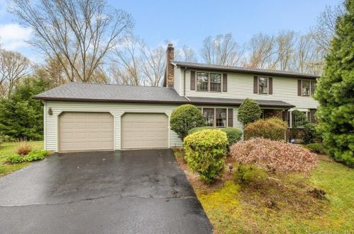 82 Lighthouse Hill Rd, Windsor, CT 06095-1210