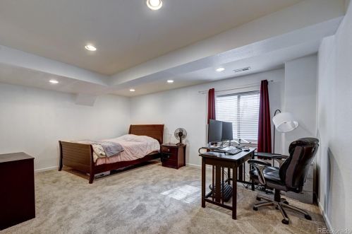 26900 Roxbury Pl, Denver CO  80016-7528 exterior