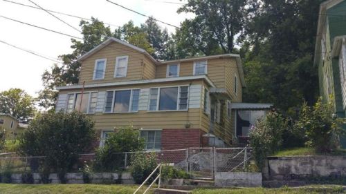 47 Upper Spruce St, Richwood WV  26261-1161 exterior