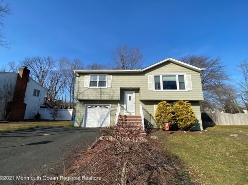 14 Bunkerhill Rd, Hazlet, NJ 07730-2407