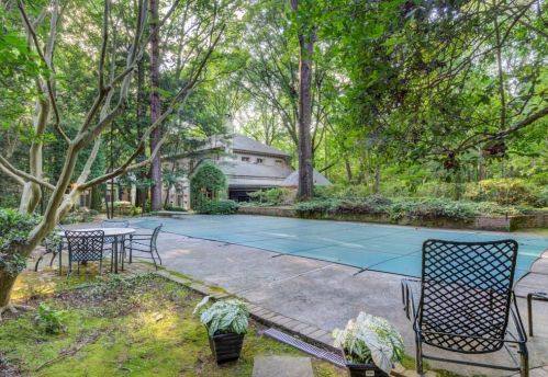 1820 Garraux Rd, Atlanta GA  30327-2504 exterior
