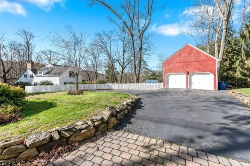 42 Main St, Dover, NJ 07869-3410