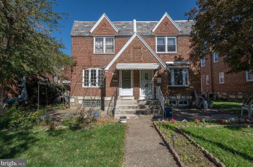 1027 Longshore Ave, Philadelphia, PA 19111-4412