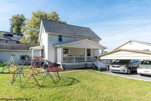 4 Ln, Morgantown WV  26501-4349 exterior