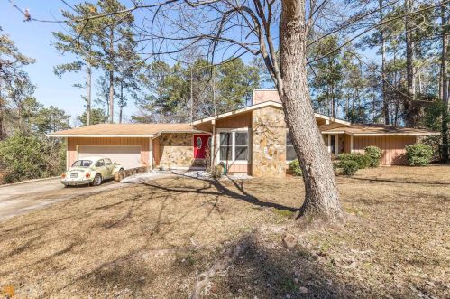 105 Beaver Cove Dr, Warner Robins, GA 31088-6064