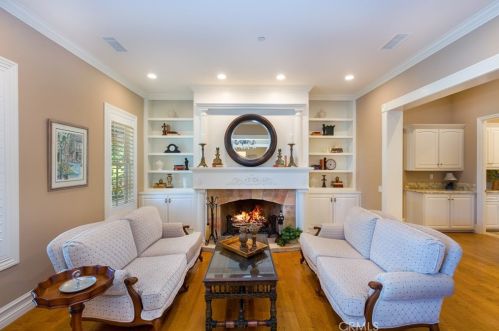 1015 Tiger Tail Dr, Riverside CA  92506-5423 exterior