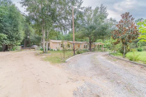 9636 Hindo Dr, Conroe, TX 77303-7812