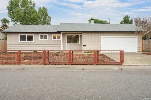 521 Redwood Way, Chico, CA 95926-1753