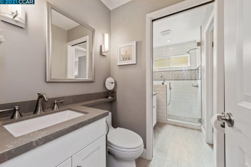 907 Hastings Dr, Concord CA  94518-3821 exterior