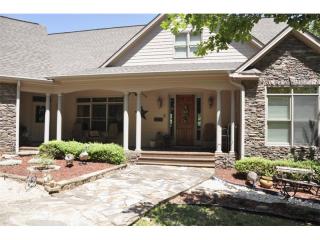 252 Sharp Top Mountain Trl, Big Canoe, GA 30143-5639