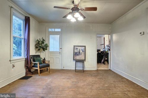 130 B St, Carlisle PA 17013-1907 exterior