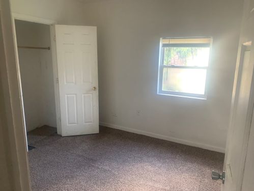 232 Evergreen Ave, Kankakee, IL 60901-4242