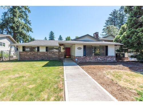 1805 Cascade Ave, Vancouver, WA 98683-6447