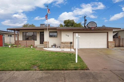 1119 Vernal St, Manteca, CA 95337-5226