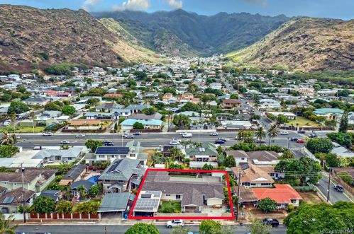 6086 Summer St, Honolulu, HI 96821-2341