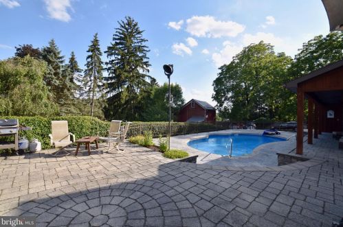 701 Rutt Rd, Bangor PA 18013-9602 exterior