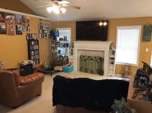20 Tabitha Ct, Porterdale, GA 30016-9016