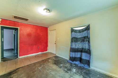 9200 Dodson Dr, Fort Worth, TX 76108-2606