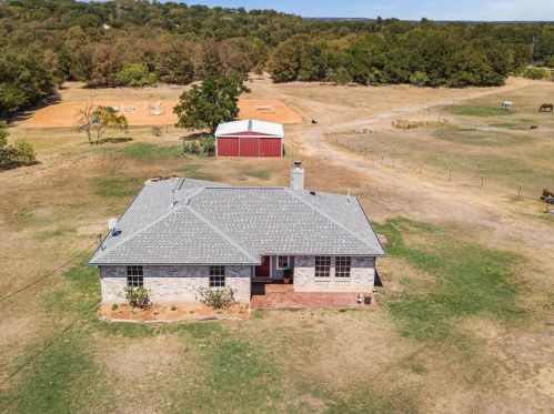 1161 Lower Elgin Rd, Webberville, TX 78621-5706