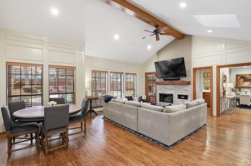 2331 Aberdeen Pl, Carrollton TX 75007-2029 exterior