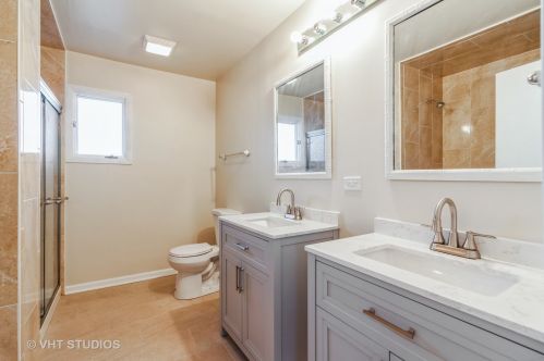 2 Bunting Cir, Lemont IL  60440-1224 exterior