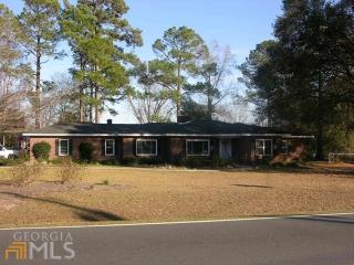 525 Lewis St, Metter GA  30439-3331 exterior