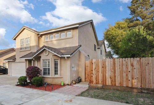 2450 Inglewood Dr, Lodi, CA 95242-9129