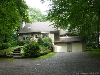 97 Scott Rd, Waterbury, CT 06705-3202