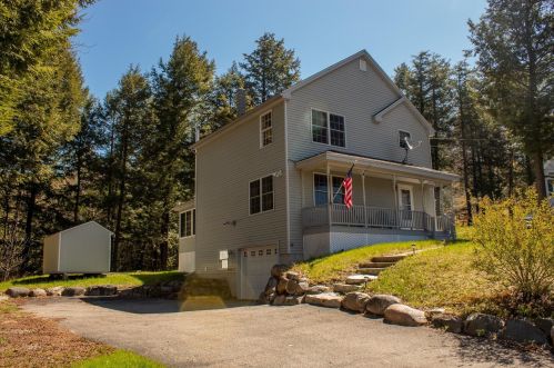 5 Nutter Dr, Alton, NH 03810-4363