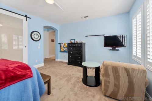 1464 Stanislaus Dr, Chula Vista CA  91913-1478 exterior