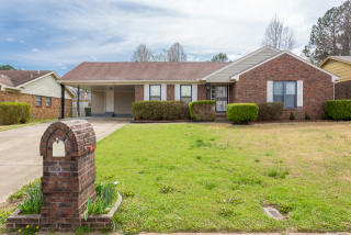 5361 Albemarle Dr, Memphis, TN 38135-8201