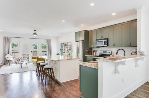 300 Holderness St, Atlanta GA  30310-1306 exterior